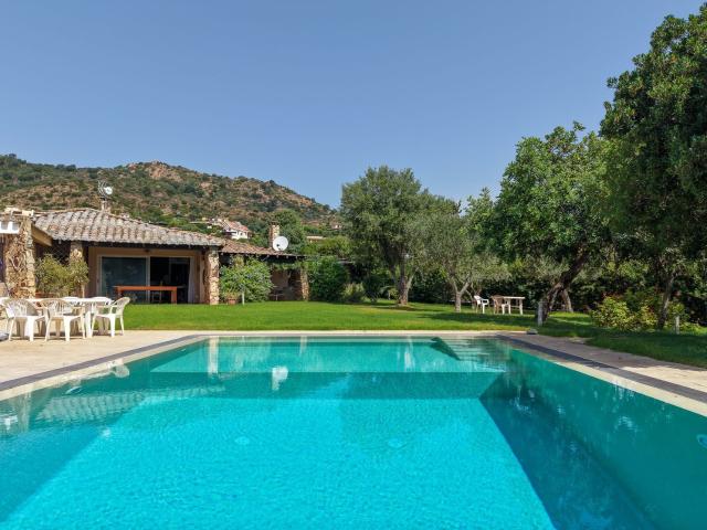 Casa in vendita a Pula, Sardigna/Sardegna