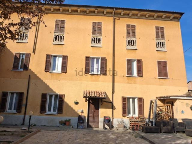 Casa in vendita a Retorbido, Lombardia