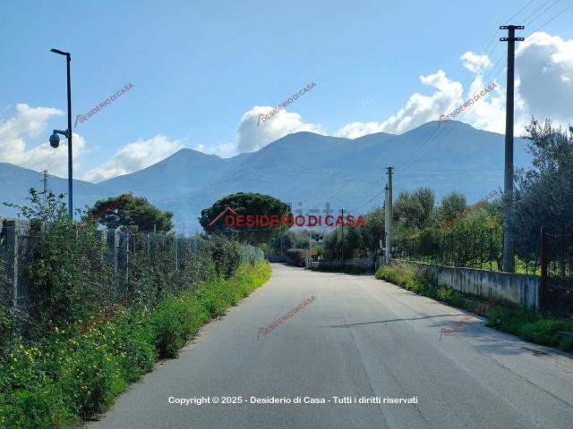 Casa in vendita a Piraineto, Carini