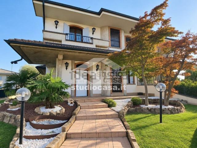 Casa in vendita a Martinengo, Bergamo