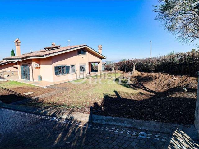 Casa in vendita a Roma Capitale, Lazio