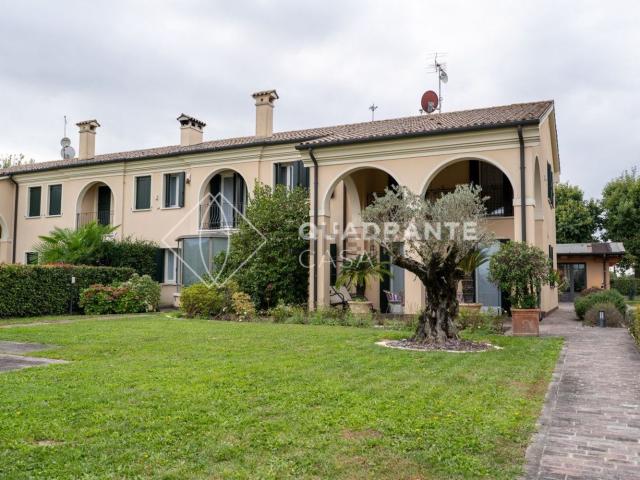 Casa in vendita a Fratte, Santa Giustina In Colle