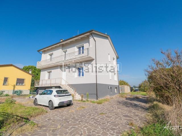 Casa in vendita a Unione dei comuni Valle del Savio, Cesenà