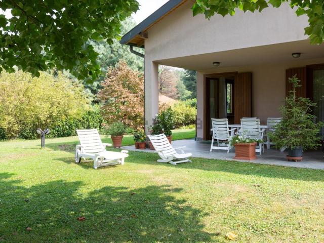 Casa in vendita a Guanzate, Lombardia