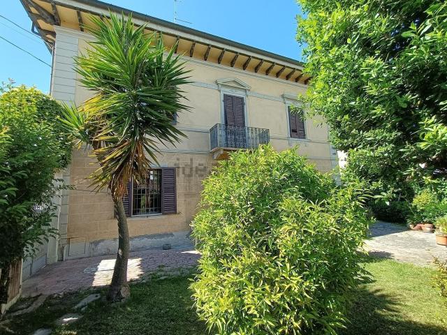 Casa in vendita a Porta a Piagge, Pisa