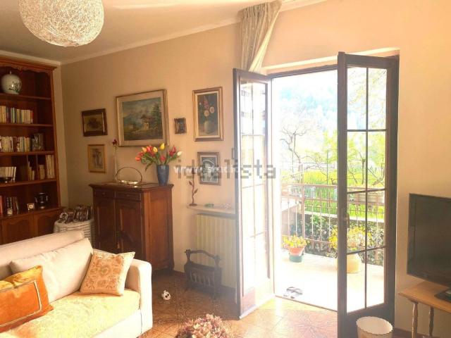 Casa in vendita a Comunità Montana della Valle Brembana, Zogno
