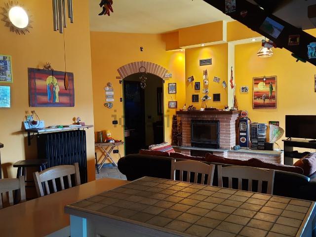 Casa in vendita a Piemonte, Vercelli