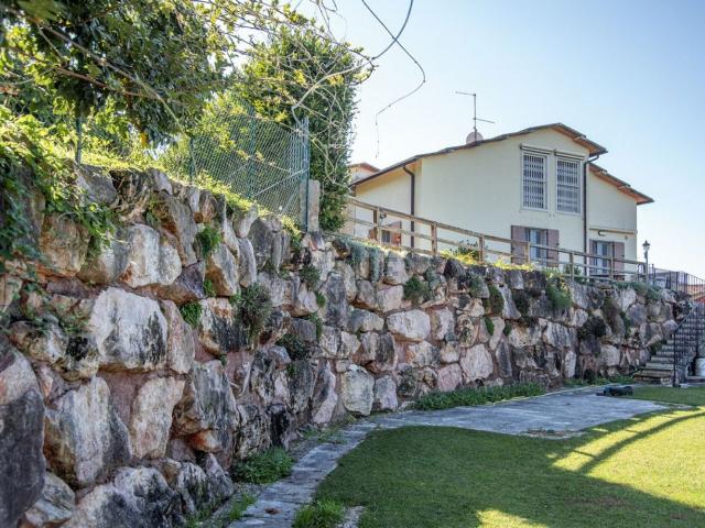 Casa in vendita a Cerro Veronese, Veneto