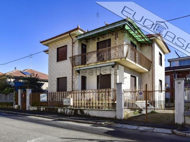 Casa in vendita a San Luigi, Piemonte