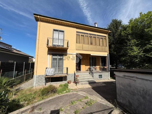 Casa in vendita a Santa Maria Rossa, Garbagnate Milanese