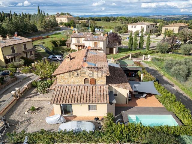 Casa in vendita a Buonconvento, Toscana