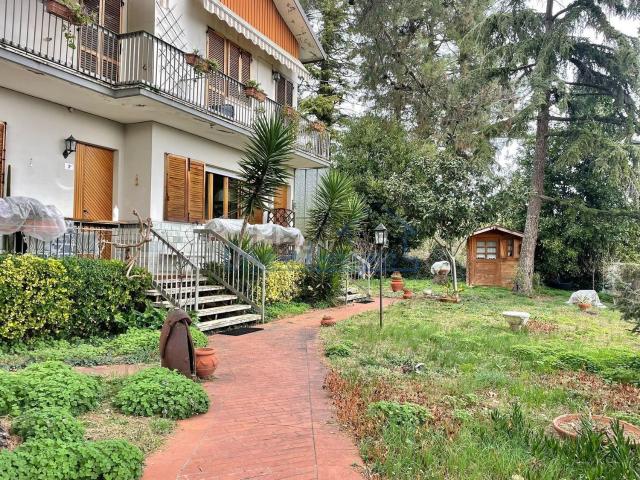 Casa in vendita a Grotta Rossa, Rimini