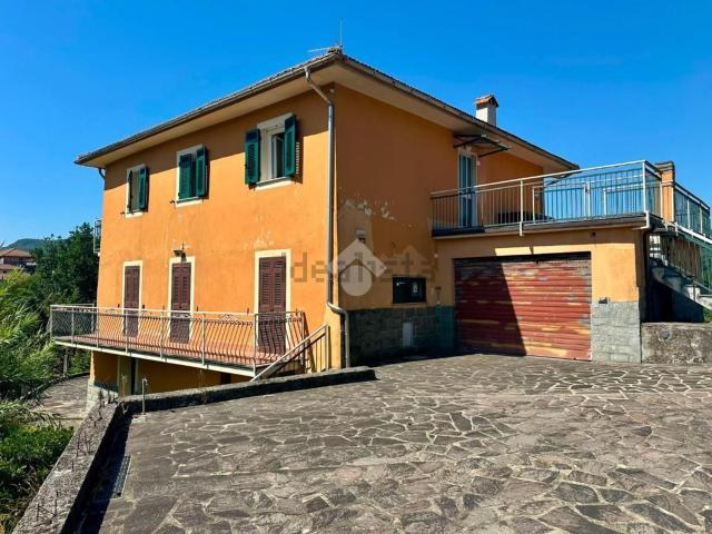 Casa in vendita a Carasco, Liguria