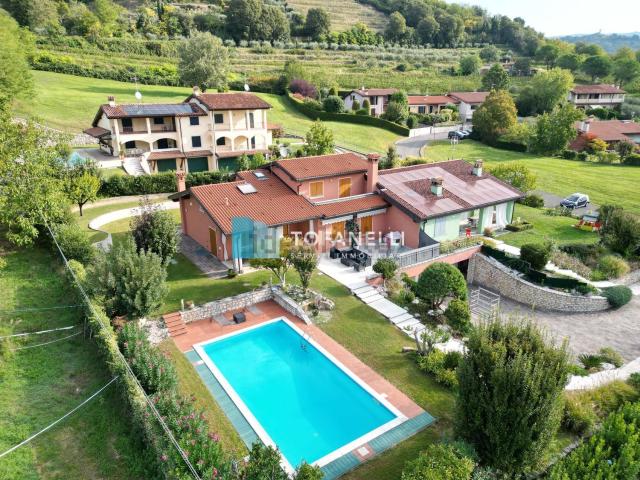 Casa in vendita a Sale, Gussago