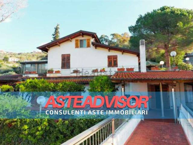 Casa in vendita a Diano San Pietro, Liguria