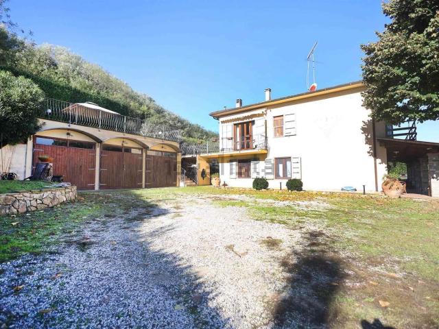 Casa in vendita a Fauglia, Toscana