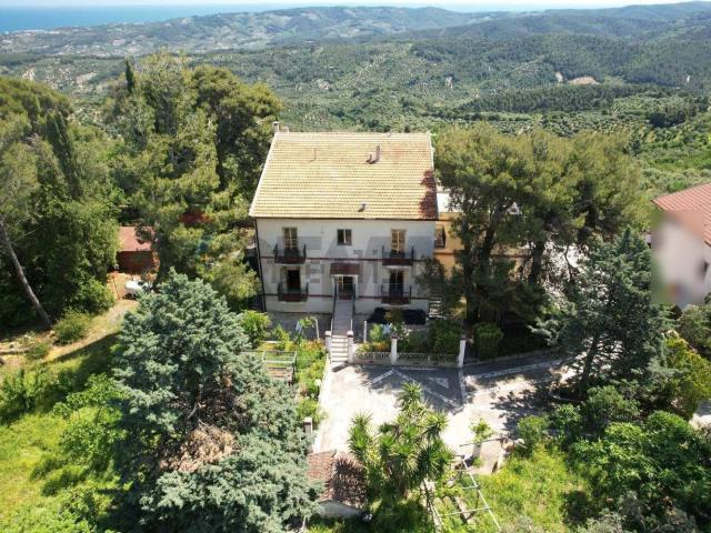Casa in vendita a Vico del Gargano, Foggia