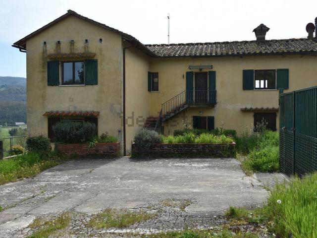 Casa in vendita a La Ginestra, Vicchio