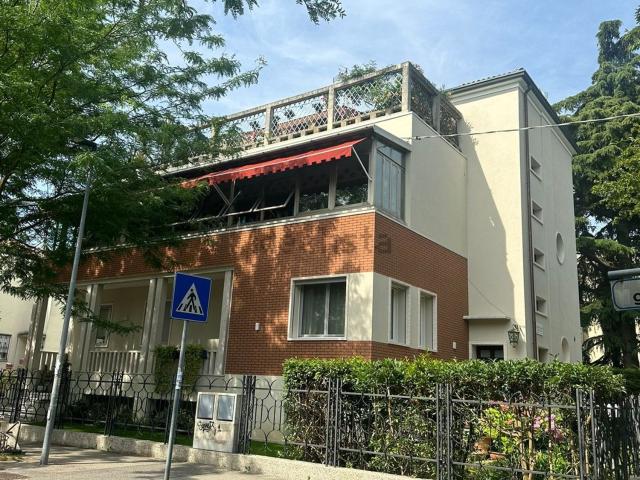 Casa in vendita a Padova, Veneto