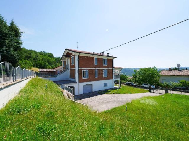 Casa in vendita a Unione dei comuni del Distretto Ceramico, Prignano Sulla Secchia