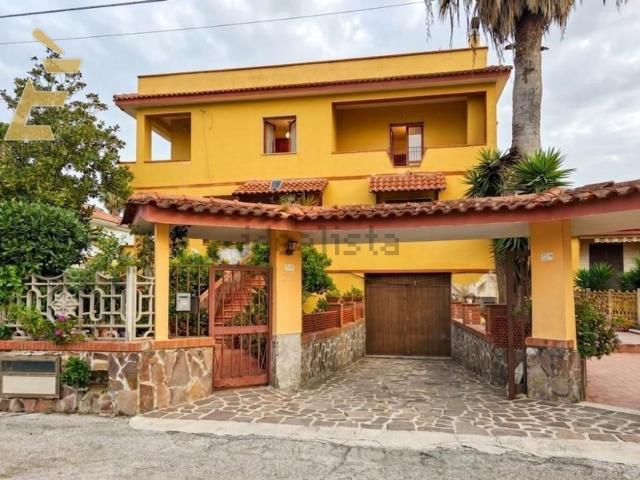 Casa in vendita a Grotta dell'Olmo, Giugliano In Campania