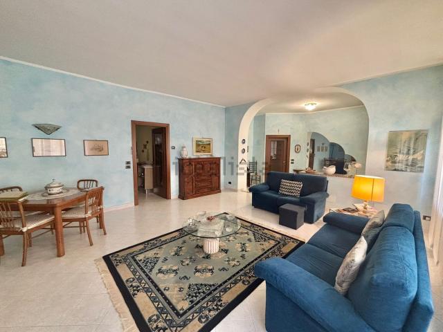 Casa in vendita a Robbio, Lombardia