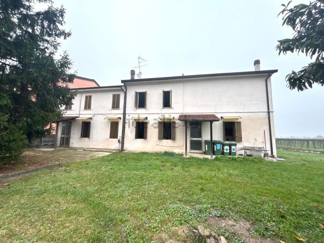 Casa in vendita a Villimpenta, Lombardia