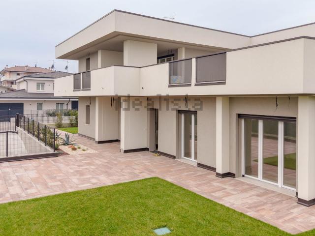 Casa in vendita a Ovest, Brenzone