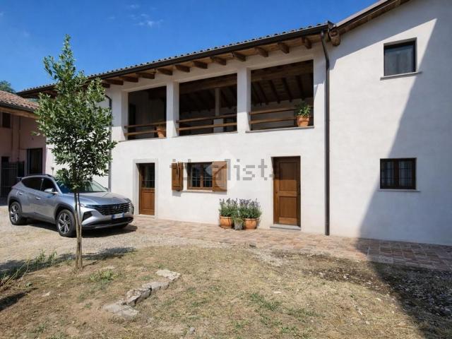 Casa in vendita a Chiari, Lombardia