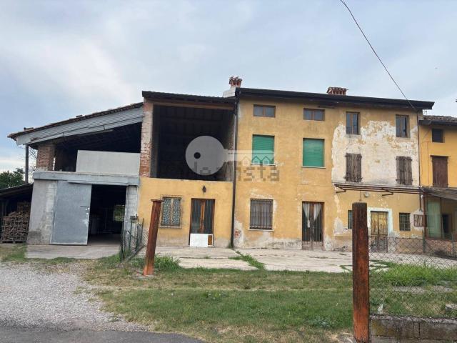Casa in vendita a Mezzane di Calvisano, Calvisano
