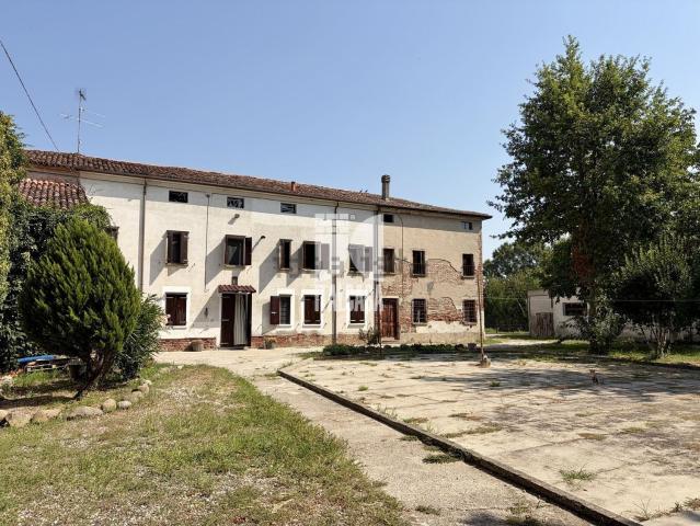 Casa in vendita a San Benedetto Po, Mantova