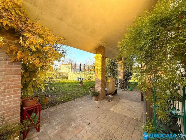 Casa in vendita a Pianura Reggiana, Re
