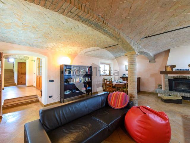 Casa in vendita a Val d’Enza, Re