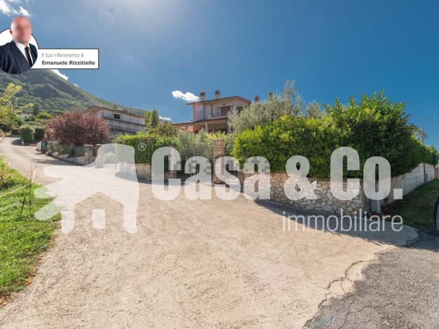 Casa in vendita a Casa le Grotte, Scandriglia