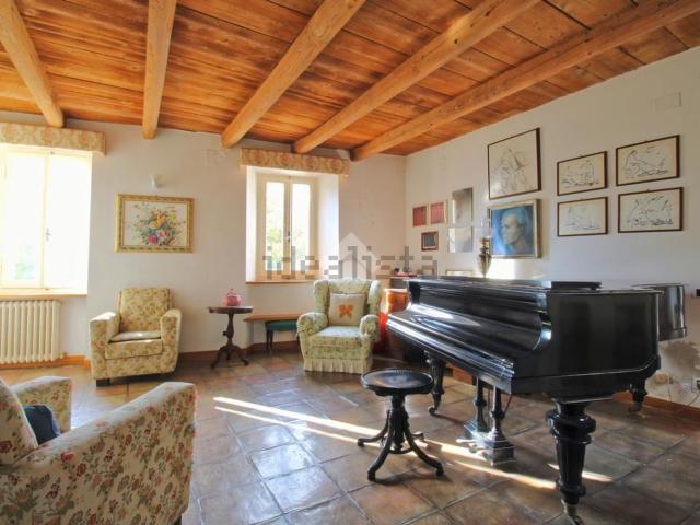 Casa in vendita a Marche, Ancona