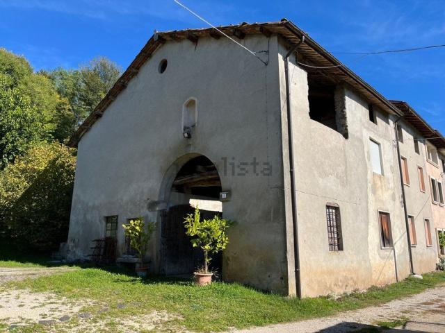 Casa in vendita a Cornedo Vicentino, Veneto