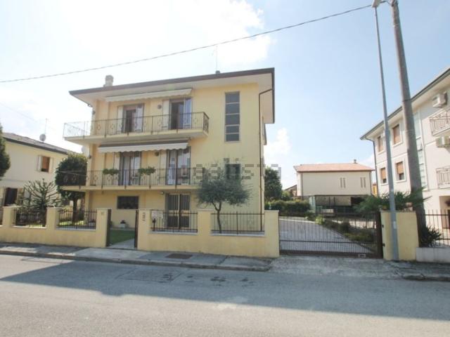 Casa in vendita a Selvazzano Dentro, Veneto