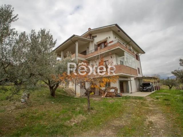 Casa in vendita a Alanno, Abruzzo