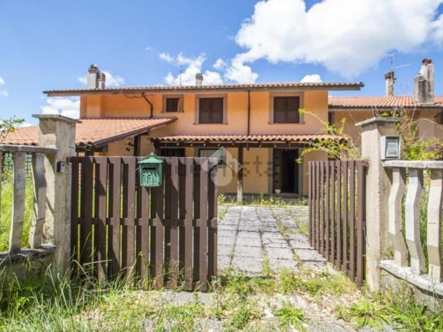 Casa in vendita a Petrella Salto, Lazio