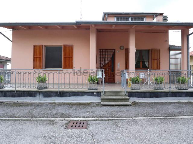 Casa in vendita a Borghi, Reggio Emilia