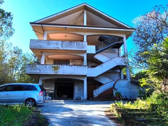 Casa in vendita a Chieti, Abruzzo