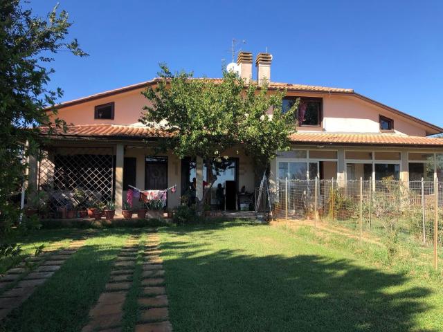 Casa in vendita a Principina Terra, Grosseto
