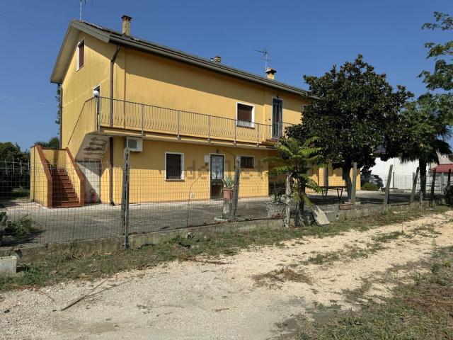 Casa in vendita a Porto Tolle, Polesine Camerini