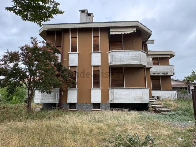 Casa in vendita a Garlasco, Pavia