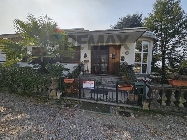 Casa in vendita a Mezzana, Somma Lombardo