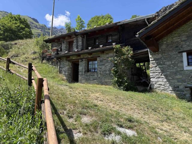 Casa in vendita a Breuil Cervinia, Aosta