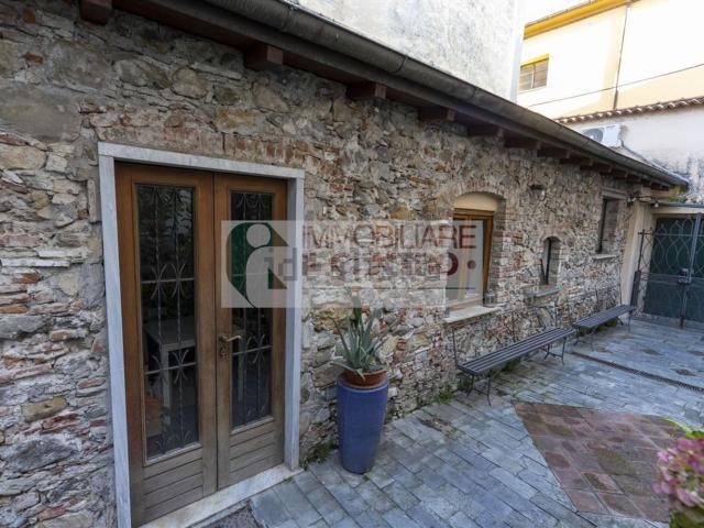Casa in vendita a Sarzana, Liguria