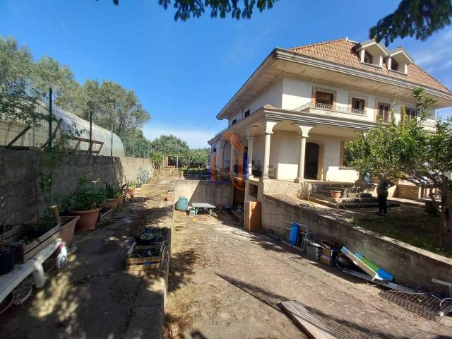 Casa in vendita a Calabria, Catanzaro