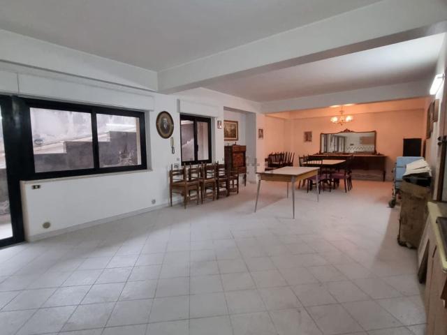 Casa in vendita a Giarre, Sicilia