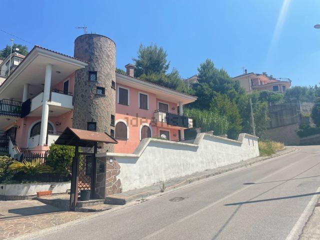 Casa in vendita a Fisciano, Campania